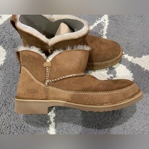 UGG Melrose Boots